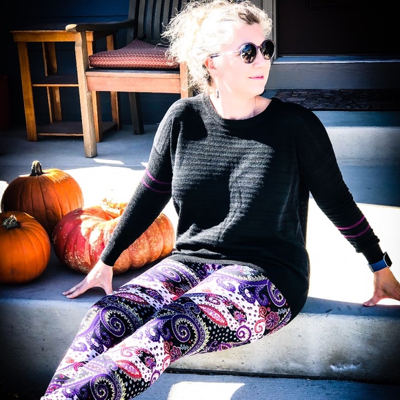 Meet your Posher, Carrie - Picture 1 of 5